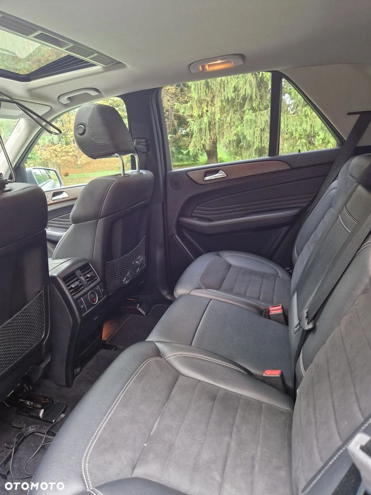 Mercedes-Benz ML - 11