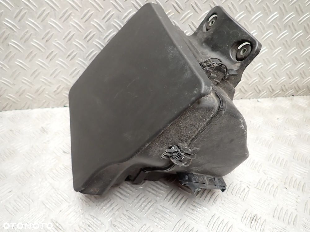 OBUDOWA FILTRA POWIETRZA BMW X3 7501975