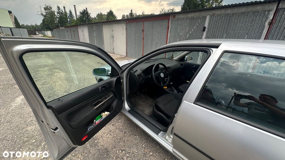Volkswagen Bora 1.9 SDI - 12