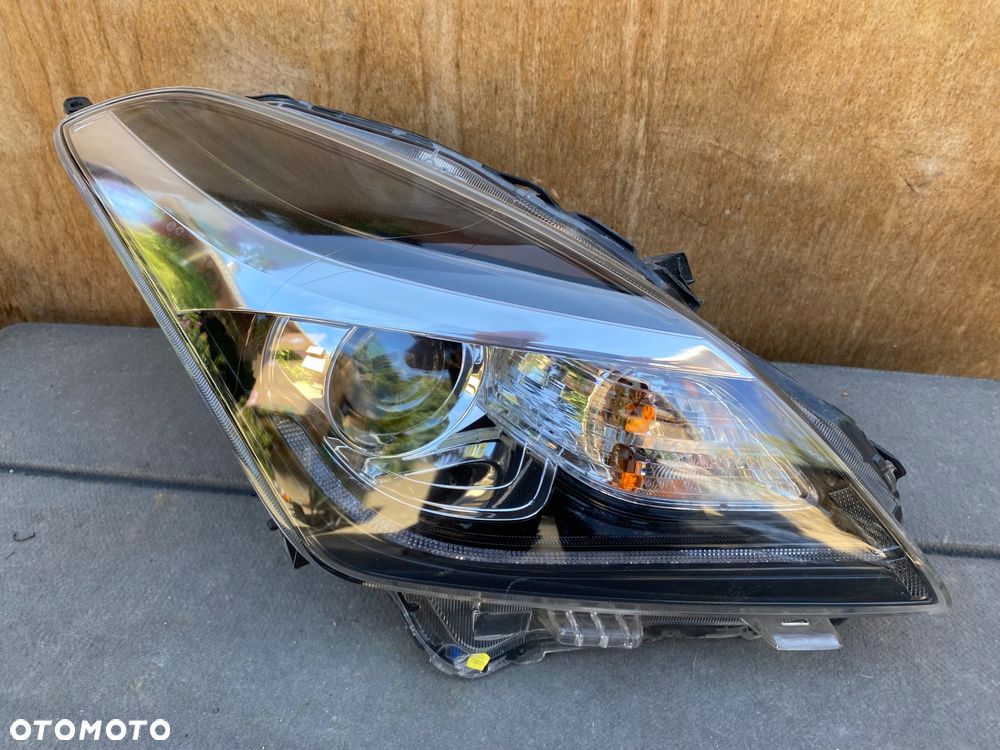 lampa baleno xenon prawa eu - 1