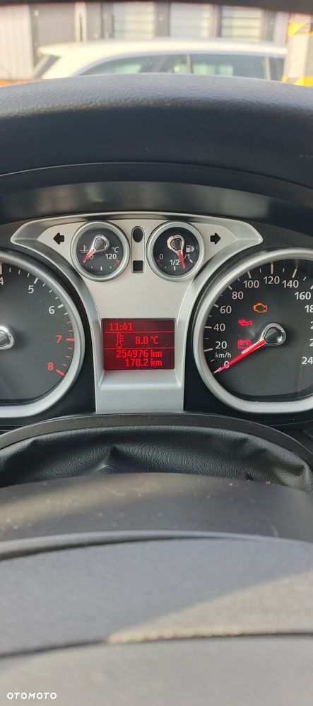 Ford Focus 1.6 16V Titanium - 12