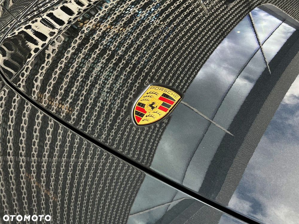 Porsche Panamera 4 E-Hybrid - 35