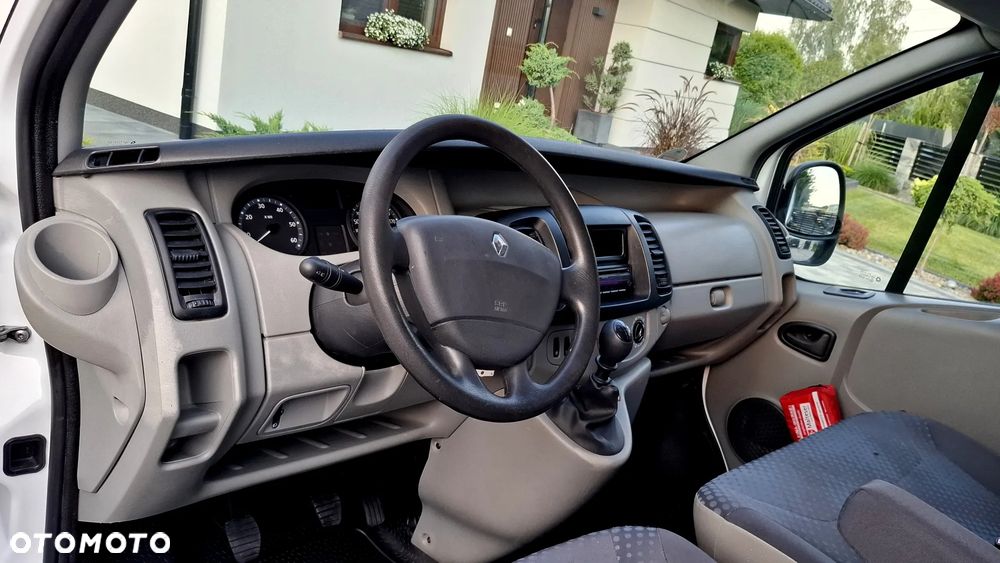 Renault Trafic - 10