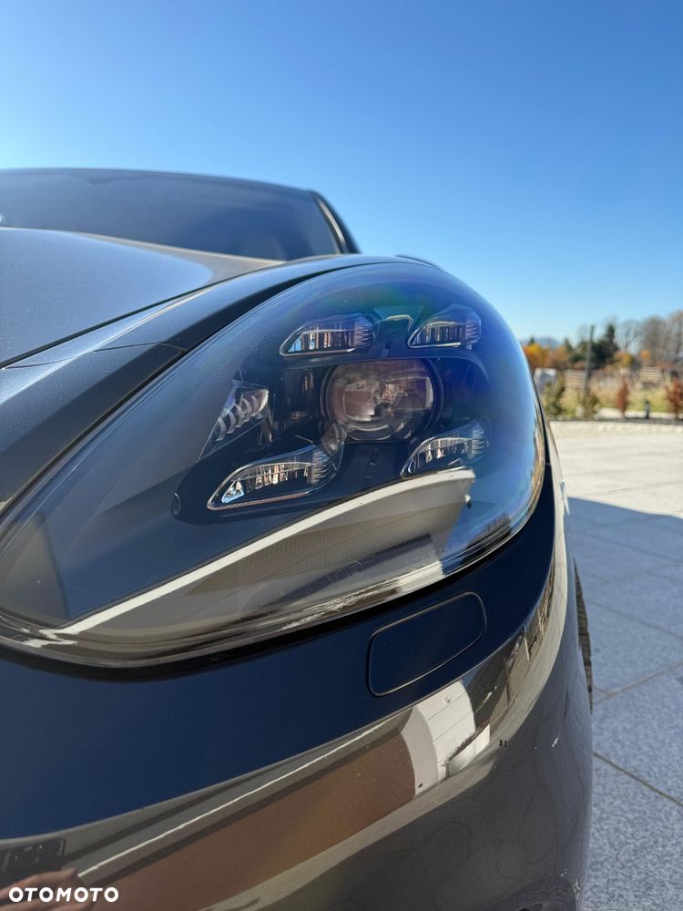 Porsche Panamera 4S - 9