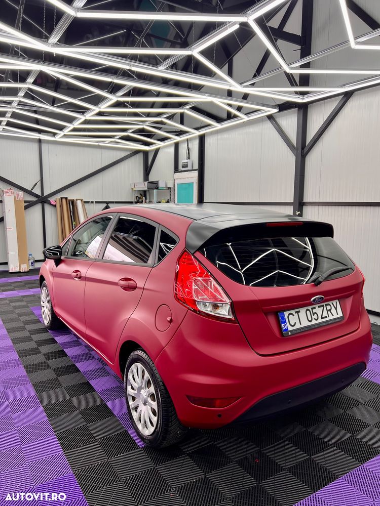 Ford Fiesta - 17