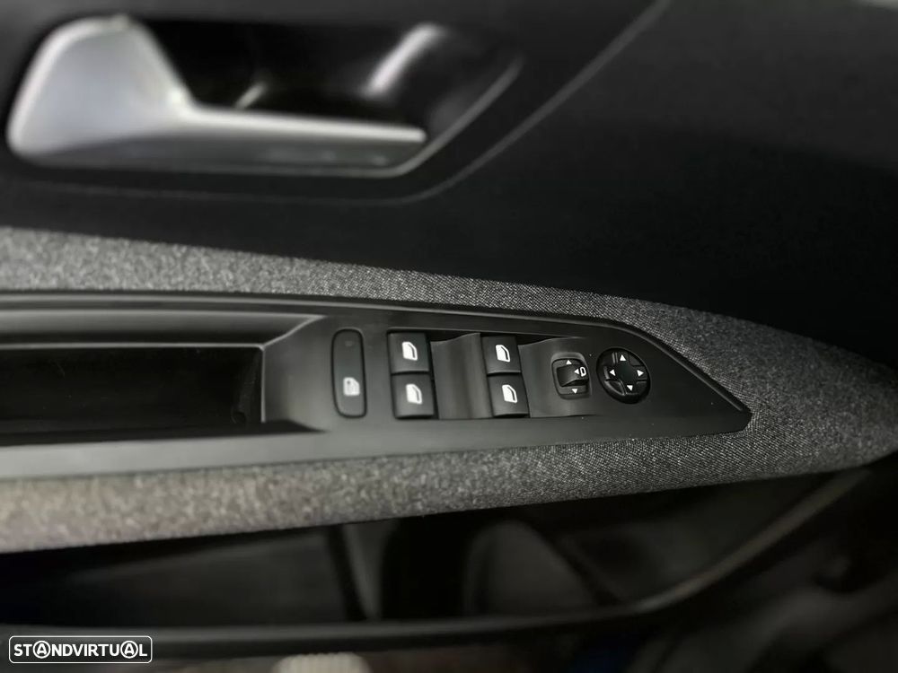 Peugeot 3008 1.5 BlueHDi Active Pack EAT8 - 34