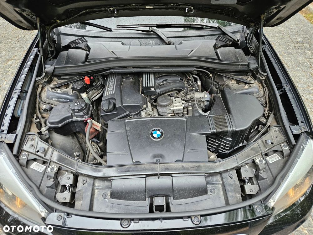 BMW X1 sDrive18i - 27