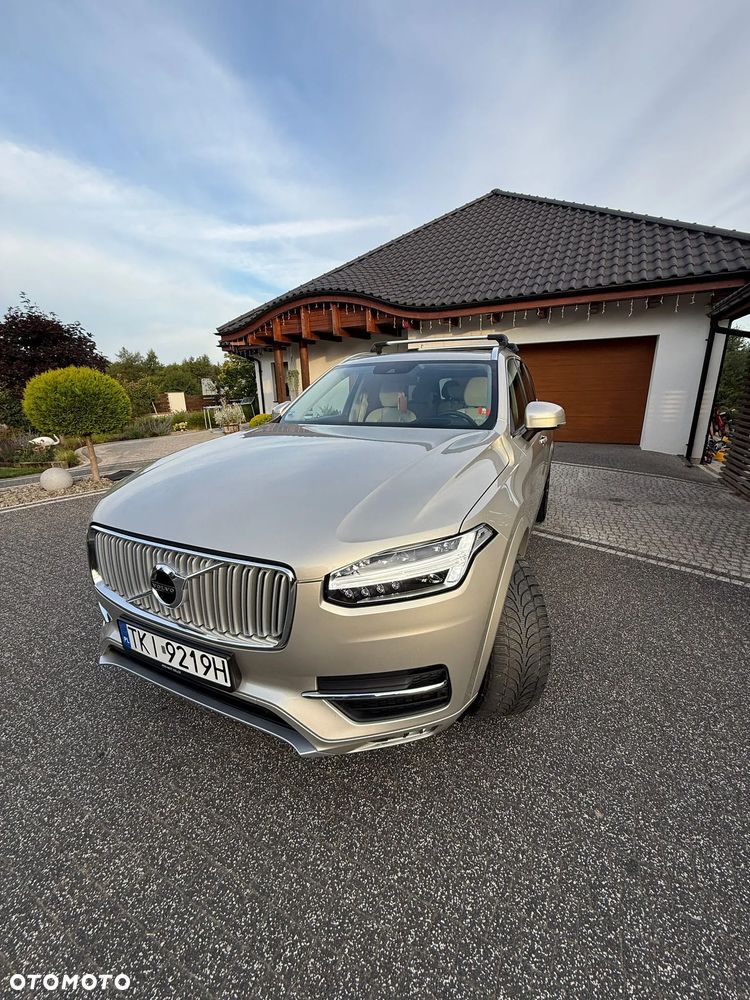 Volvo XC 90 - 9