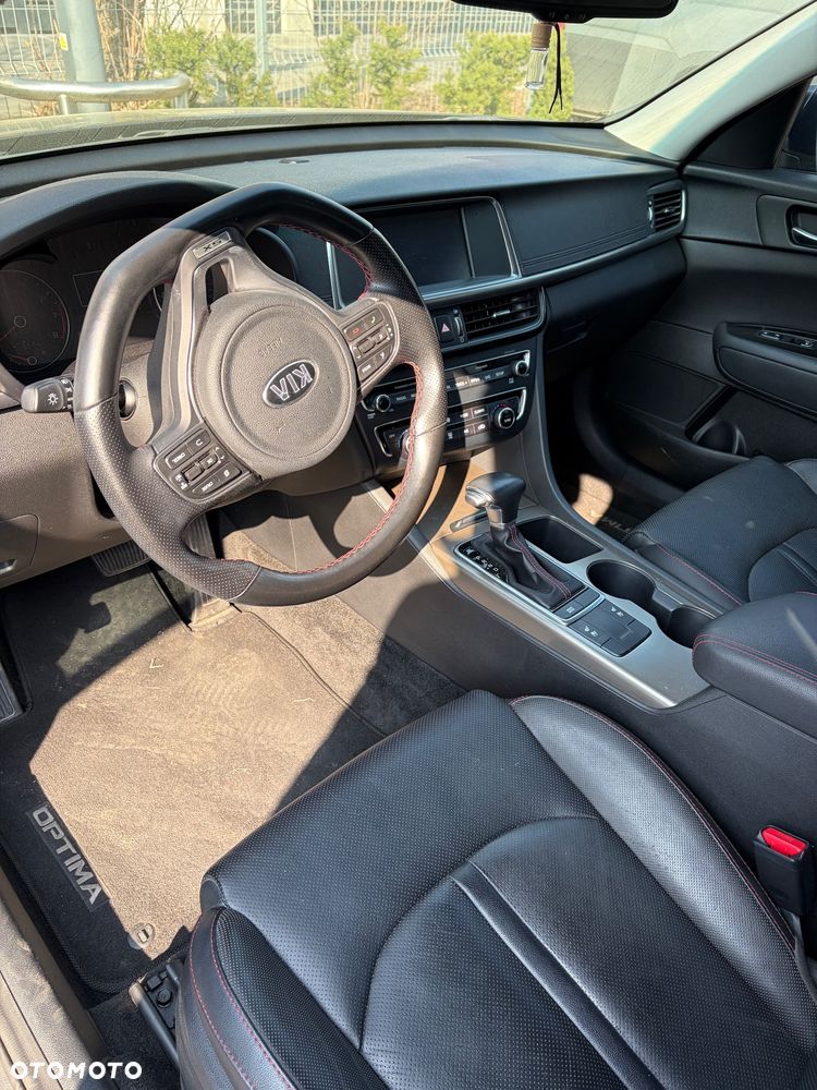 Kia Optima 2.0 T-GDI GT - 10