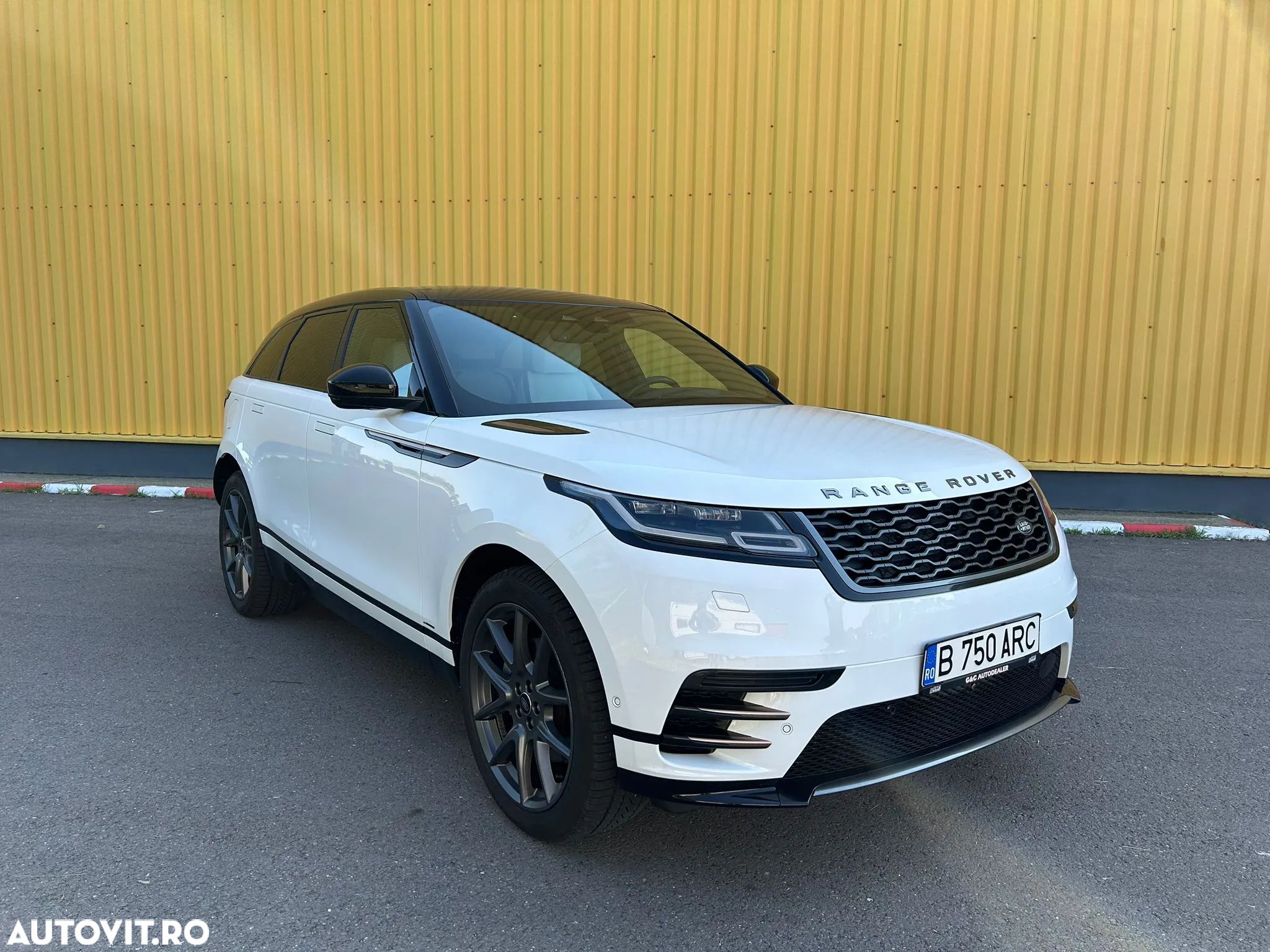 Land Rover Range Rover Velar R-Dynamic 2.0 P250 S - 1