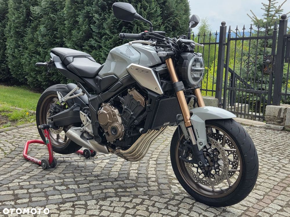 Honda CB - 2