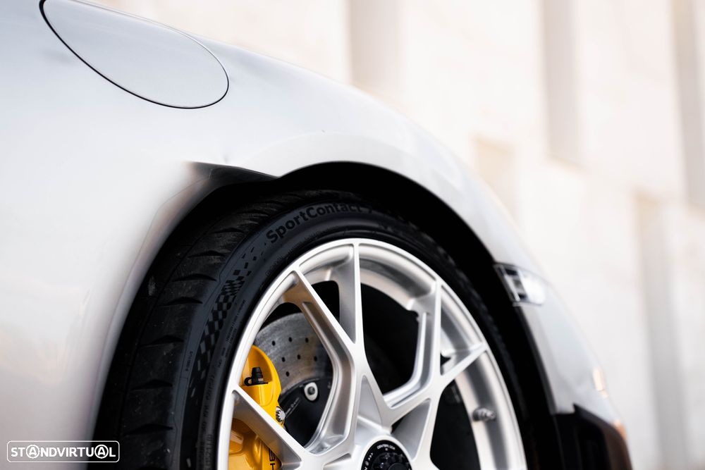 Porsche 718 Cayman GT4 RS - 19