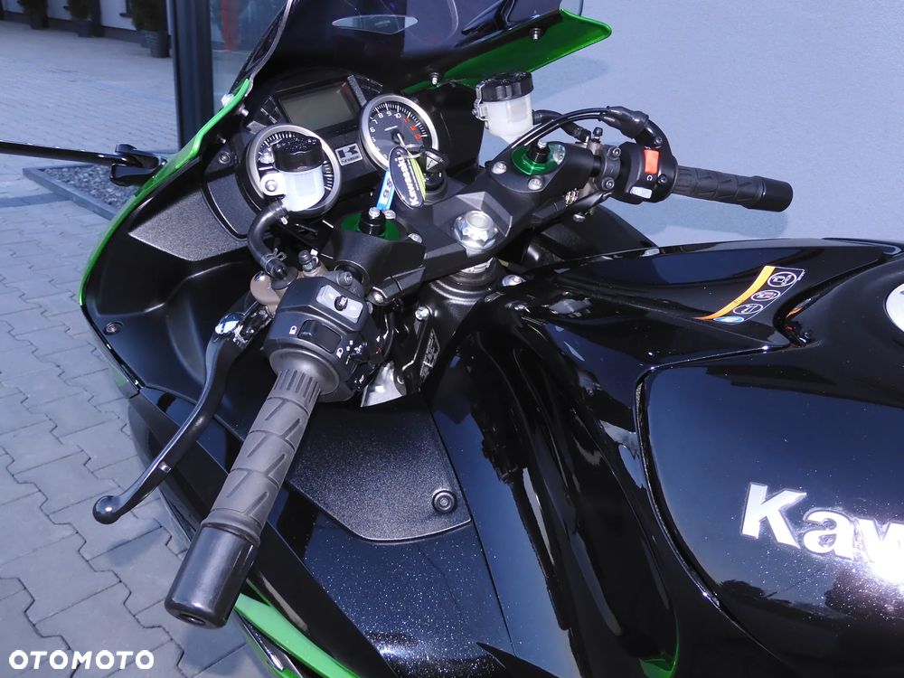 Kawasaki ZZR - 27