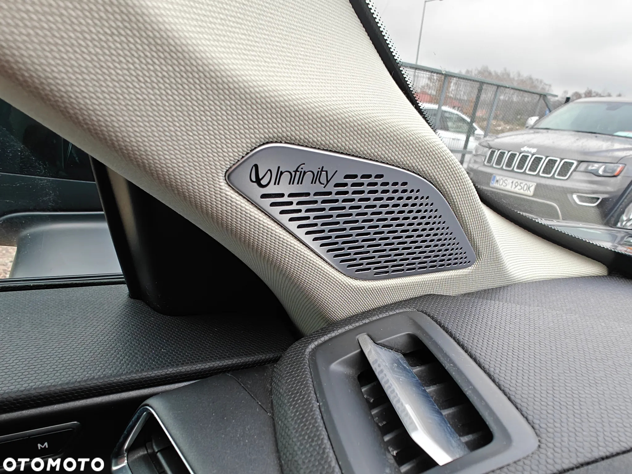 Volvo XC 40 - 38
