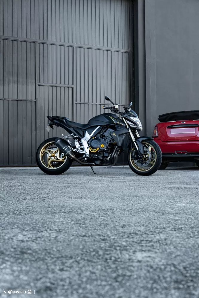 Honda CB CB1000R - 1