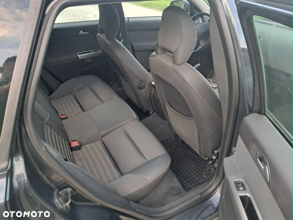 Volvo V50 2.0D - 8