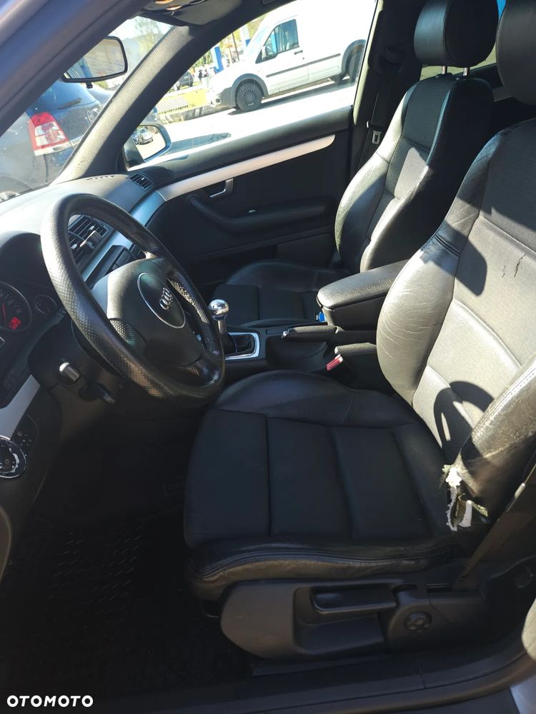 Audi A4 Avant 2.5 TDI - 6