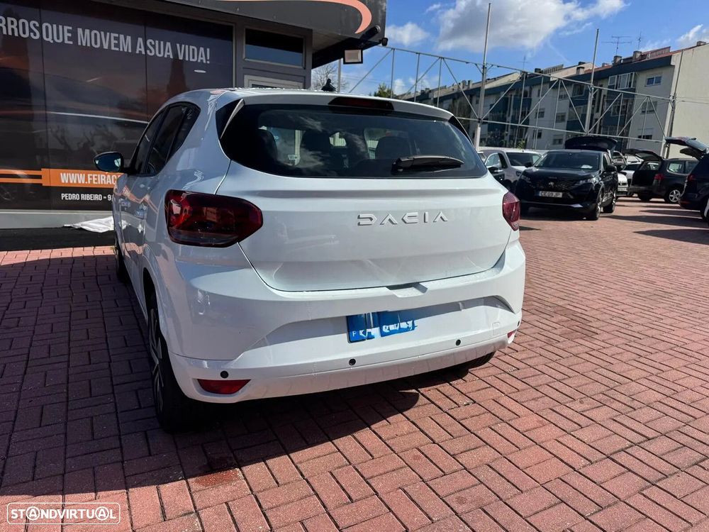 Dacia Sandero 1.0 TCe Essential - 32