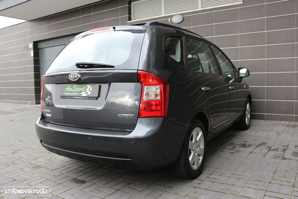 Kia Carens 2.0 CRDi Mood - 36