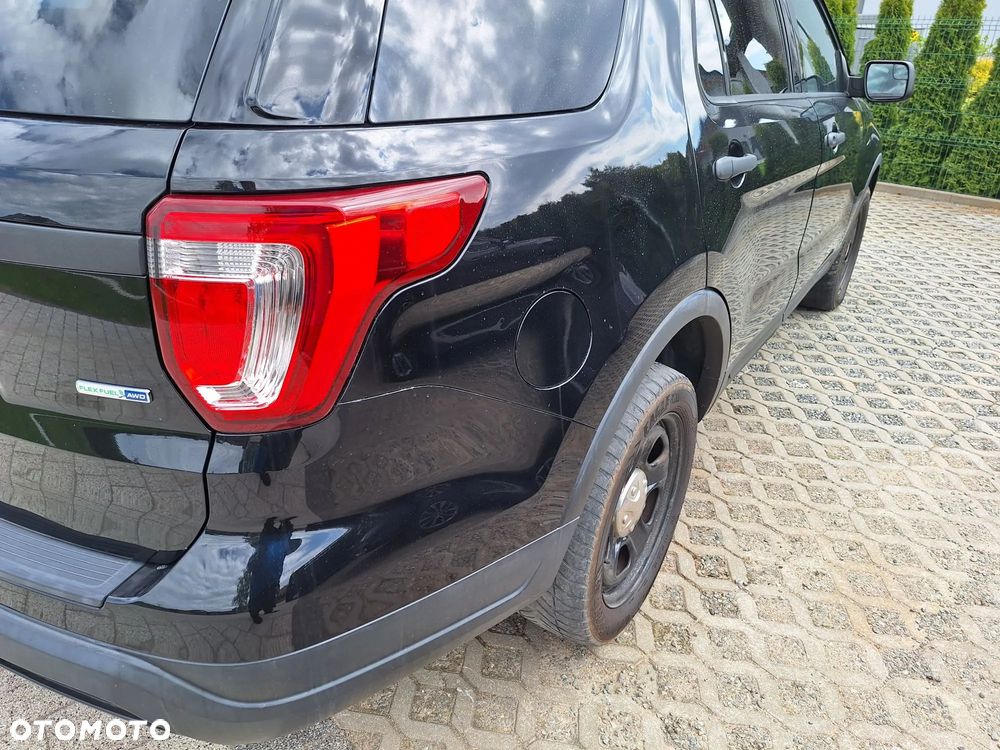 Ford Explorer - 24
