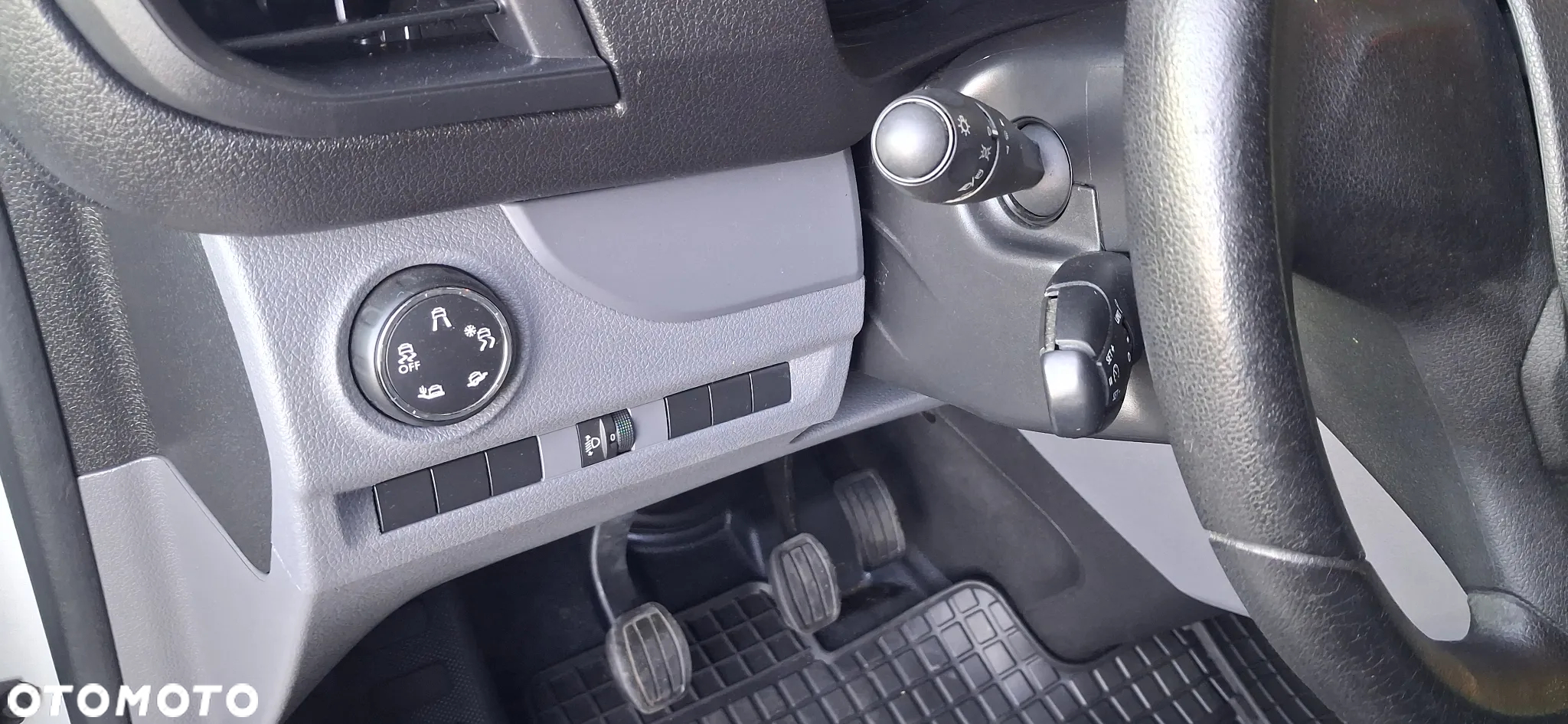 Opel Vivaro - 9