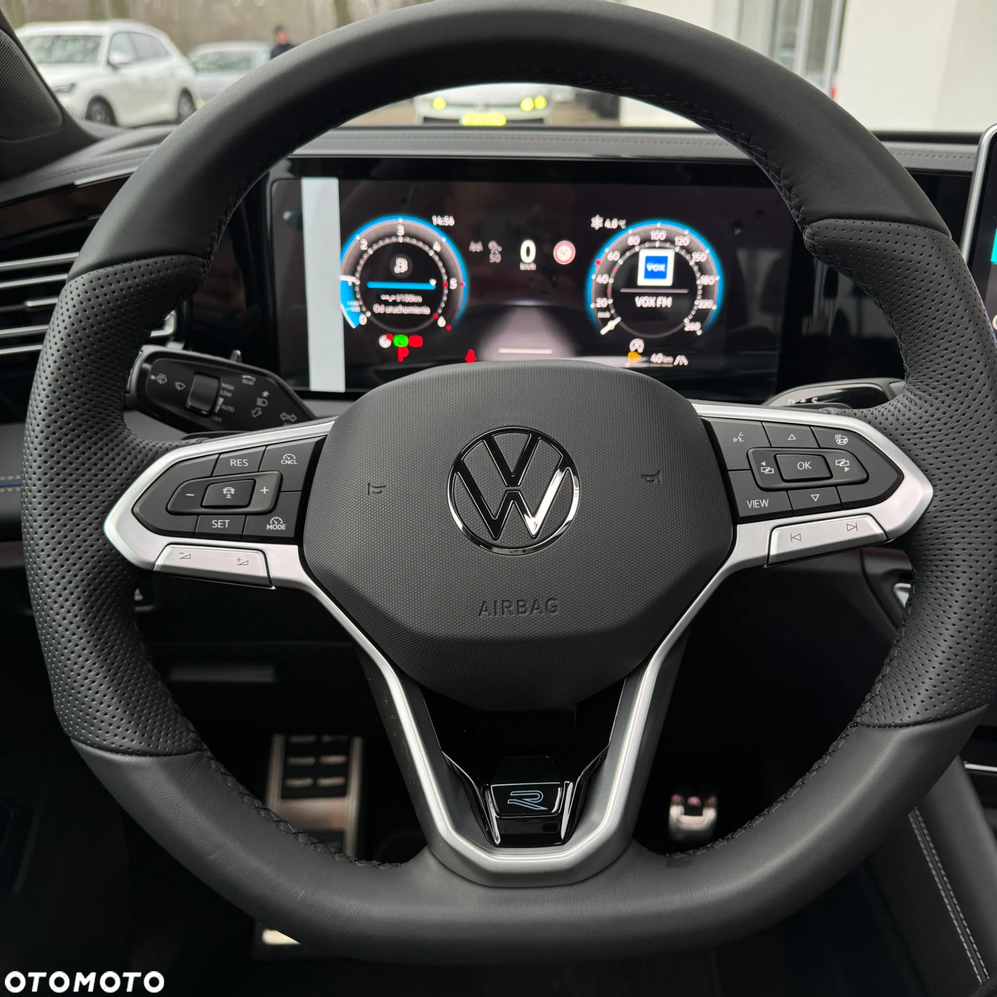Volkswagen Tiguan 2.0 TSI 4Mot R-Line Plus DSG - 17