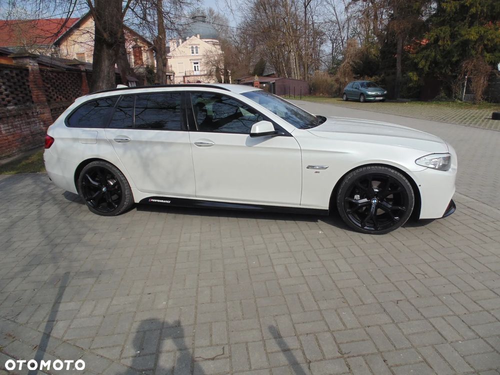 BMW Seria 5 525d Sport-Aut - 19