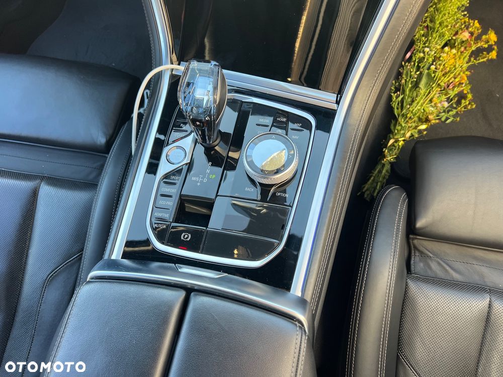 BMW Seria 8 - 28