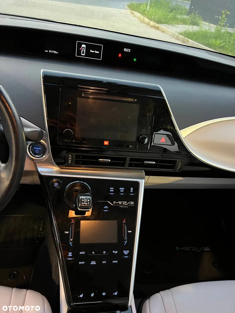 Toyota Mirai Advanced - 14