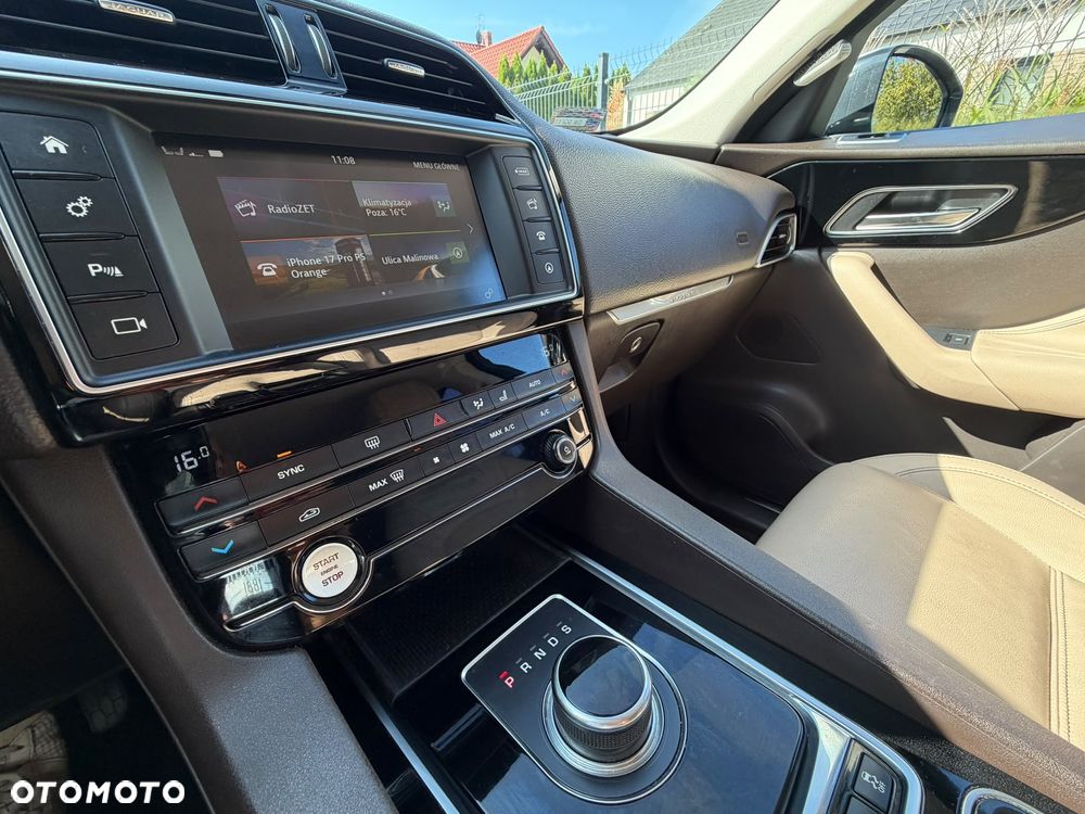 Jaguar F-Pace 2.0 i4D AWD Prestige - 19