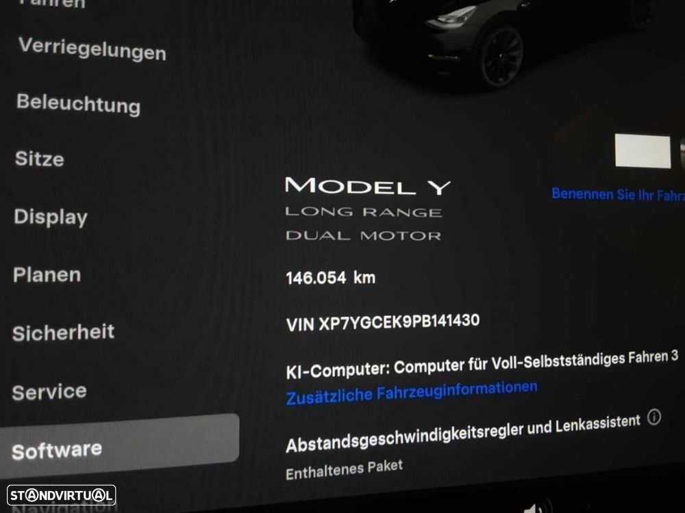 Tesla Model Y Long Range Dual Motor AWD - 11