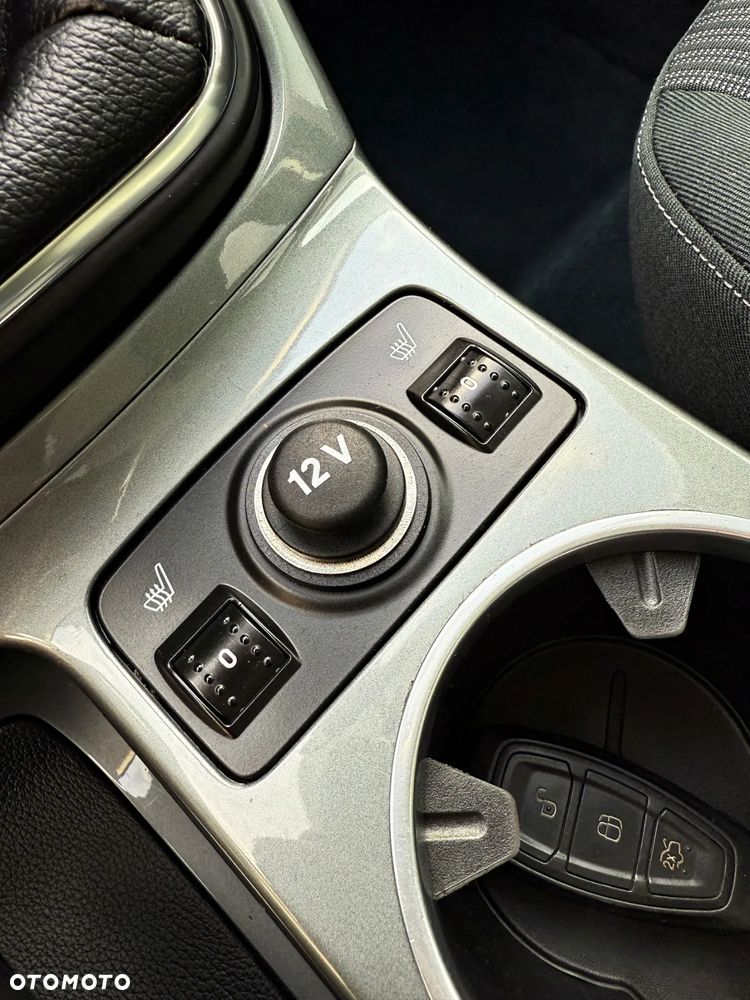 Ford C-MAX 2.0 TDCi Champions Edition - 32