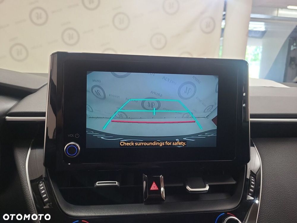 Toyota Corolla - 16