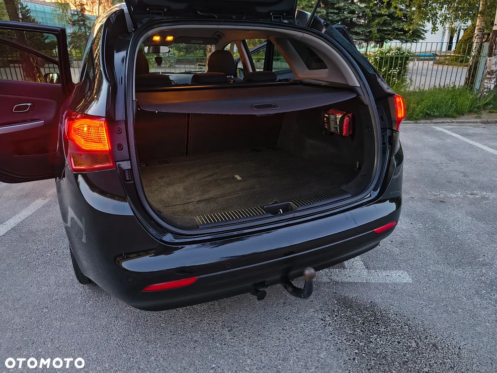 Kia Ceed 1.6 Crdi M Euro2012 - 9
