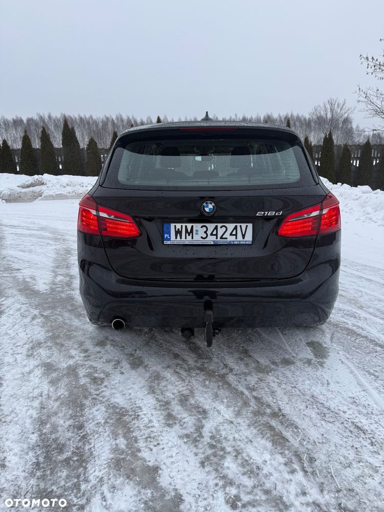 BMW Seria 2 218d - 3