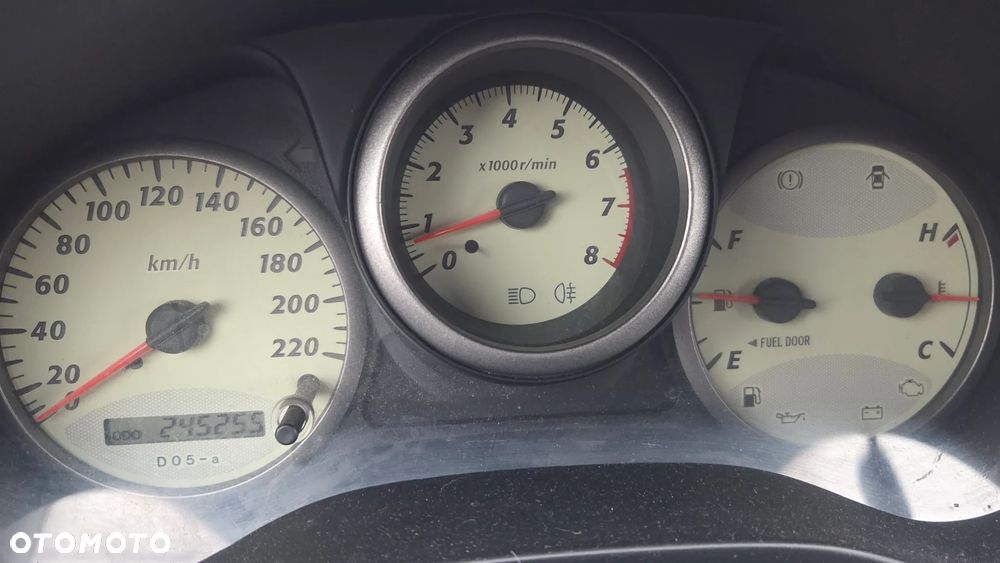 Toyota RAV4 - 6