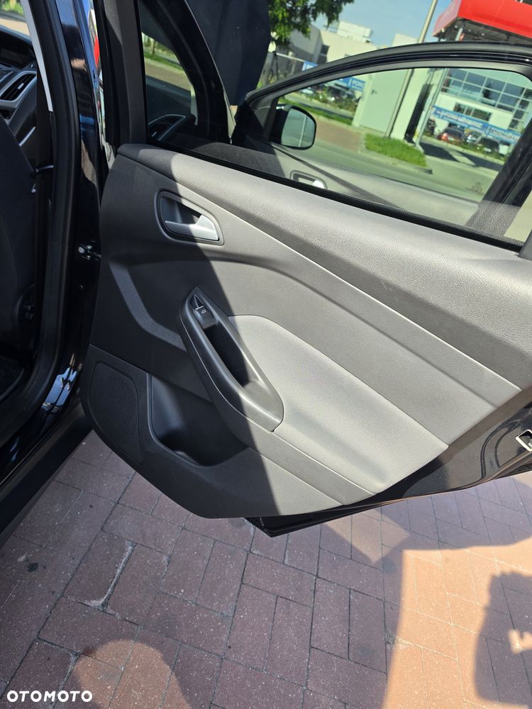 Ford Focus 1.0 EcoBoost Start-Stopp-System Business Edition - 10