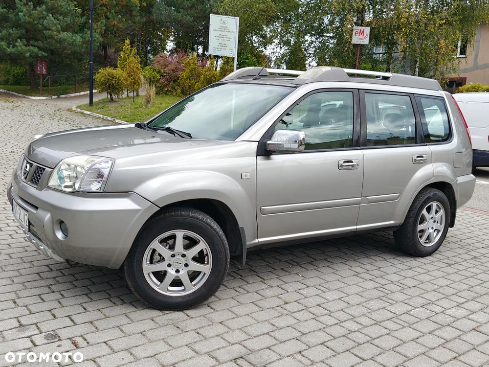 Nissan X-Trail 2.0 4x4 Comfort - 32