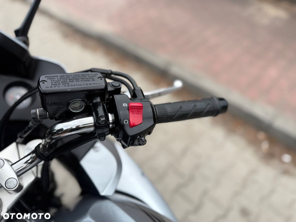 Honda CBF - 22