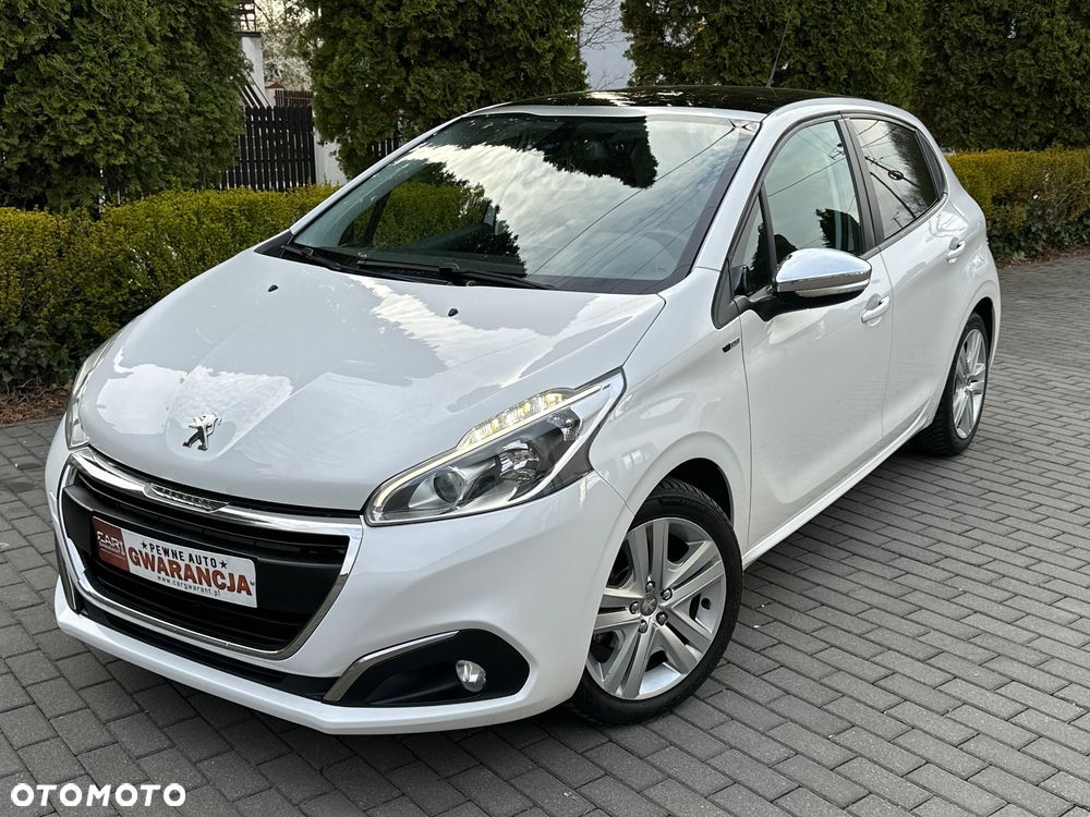 Peugeot 208 - 11