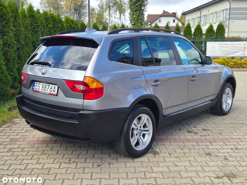BMW X3 2.5i - 6
