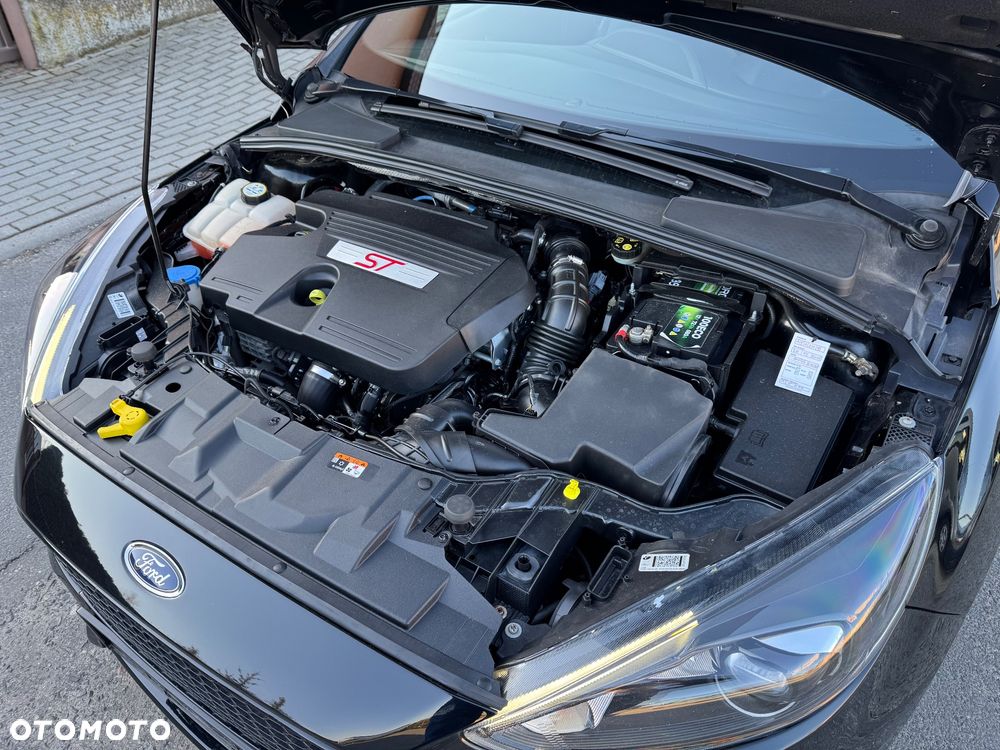 Ford Focus 2.0 TDCi ST PowerShift - 29