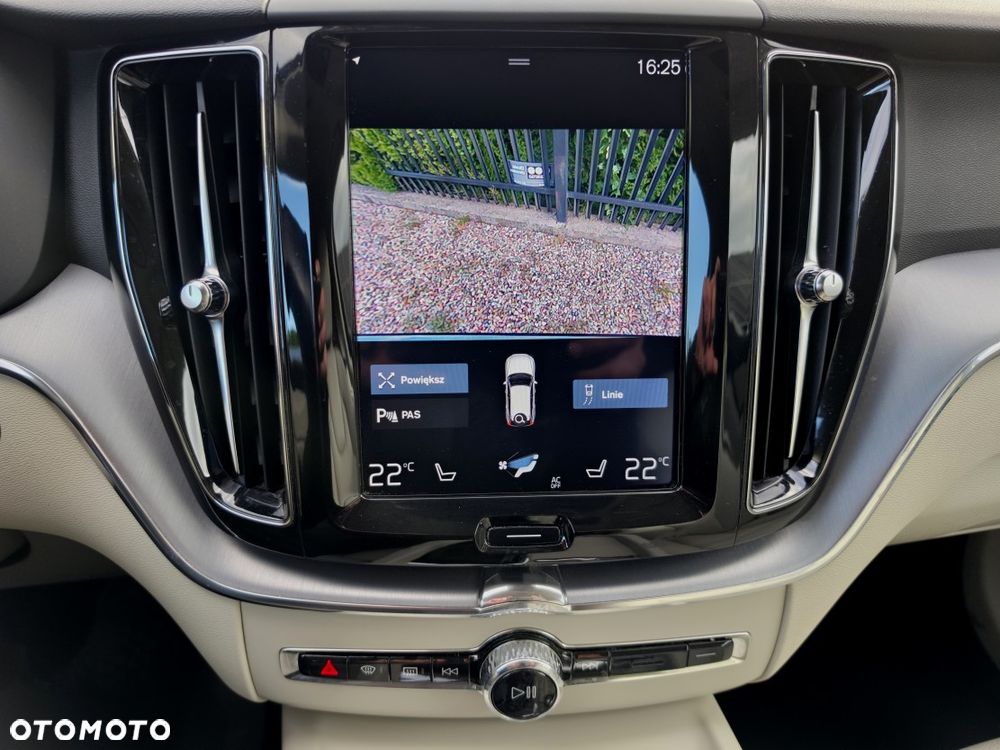 Volvo XC 60 D3 Drive-E Momentum - 10