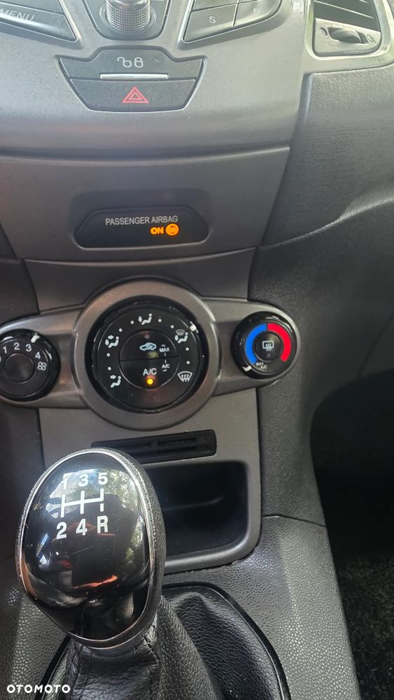 Ford Fiesta 1.5 TDCi Trend EU6 - 21