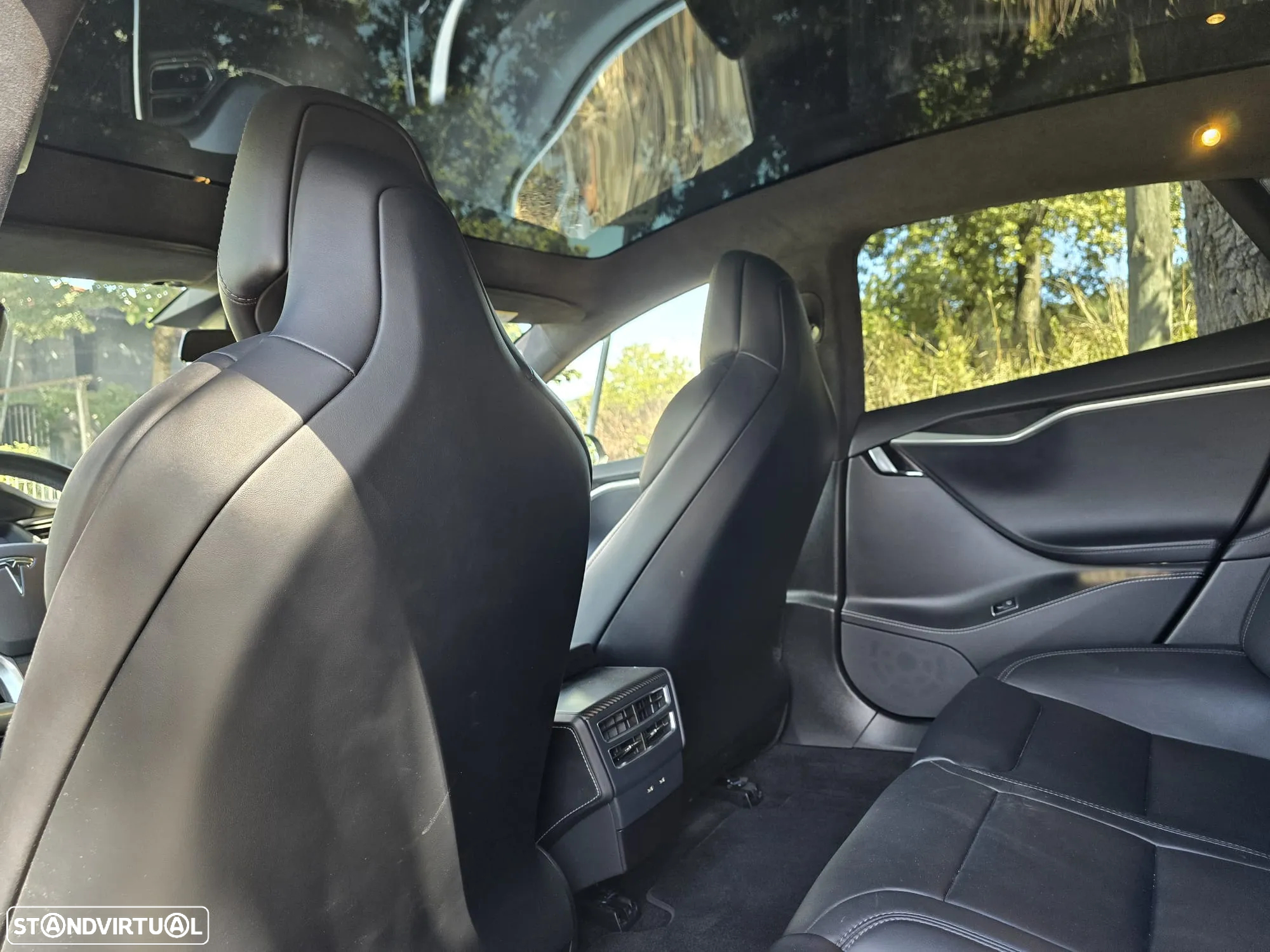 Tesla Model S 75D - 26
