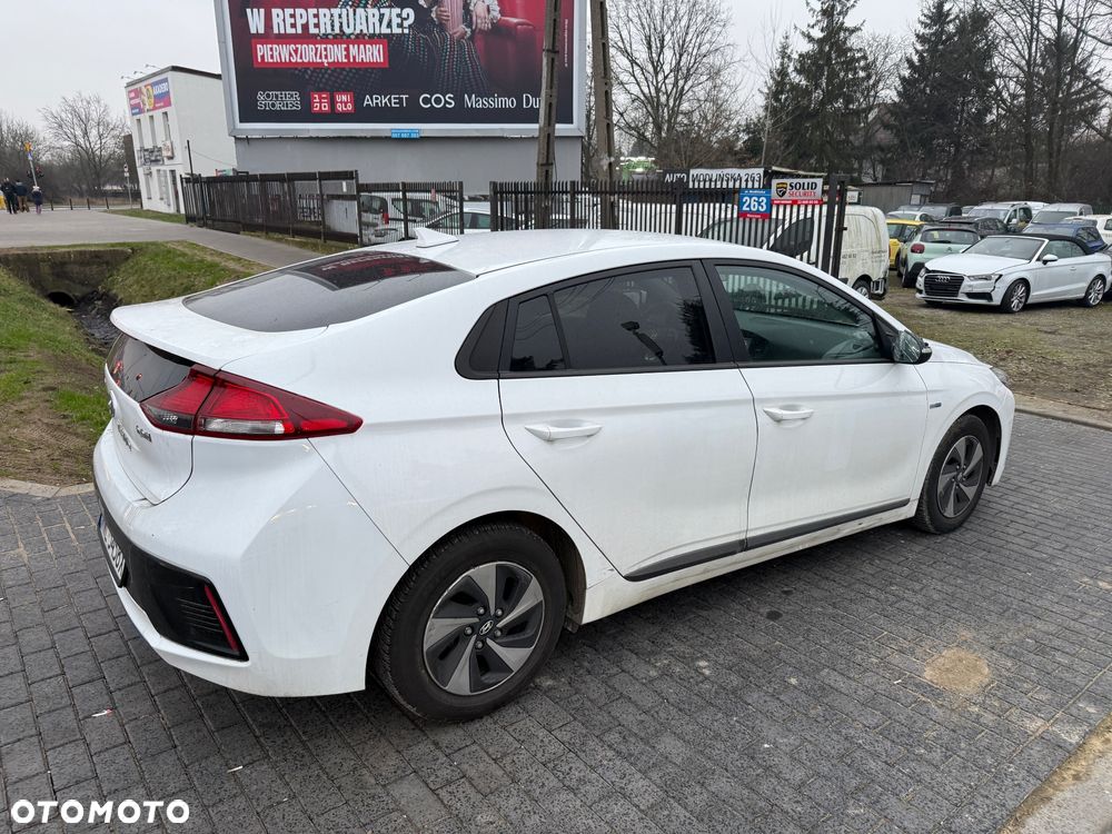 Hyundai IONIQ Hybrid Premium - 5