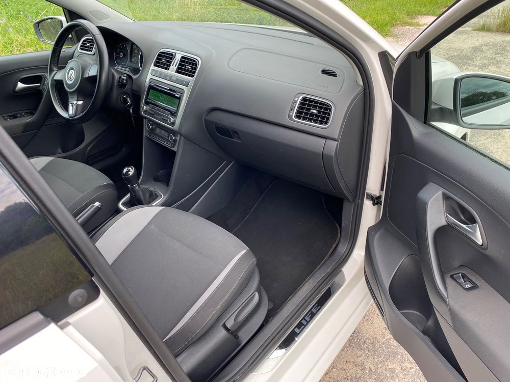 Volkswagen Polo - 13