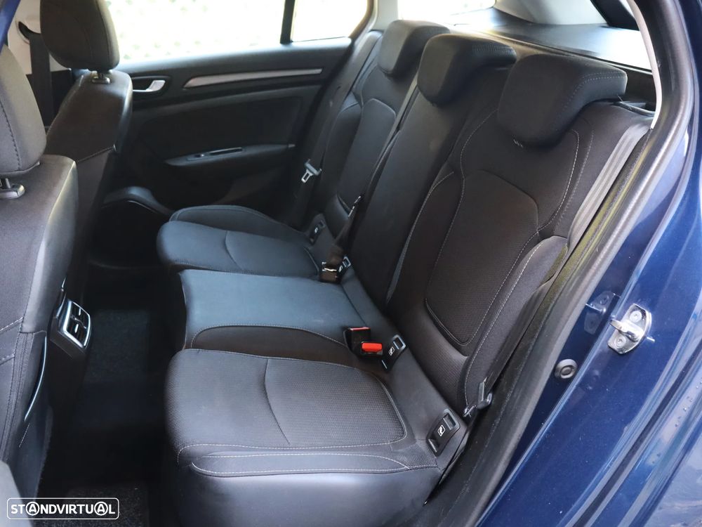 Renault Mégane Sport Tourer 1.6 E-Tech Plug-In Hybrid Equilibre - 34