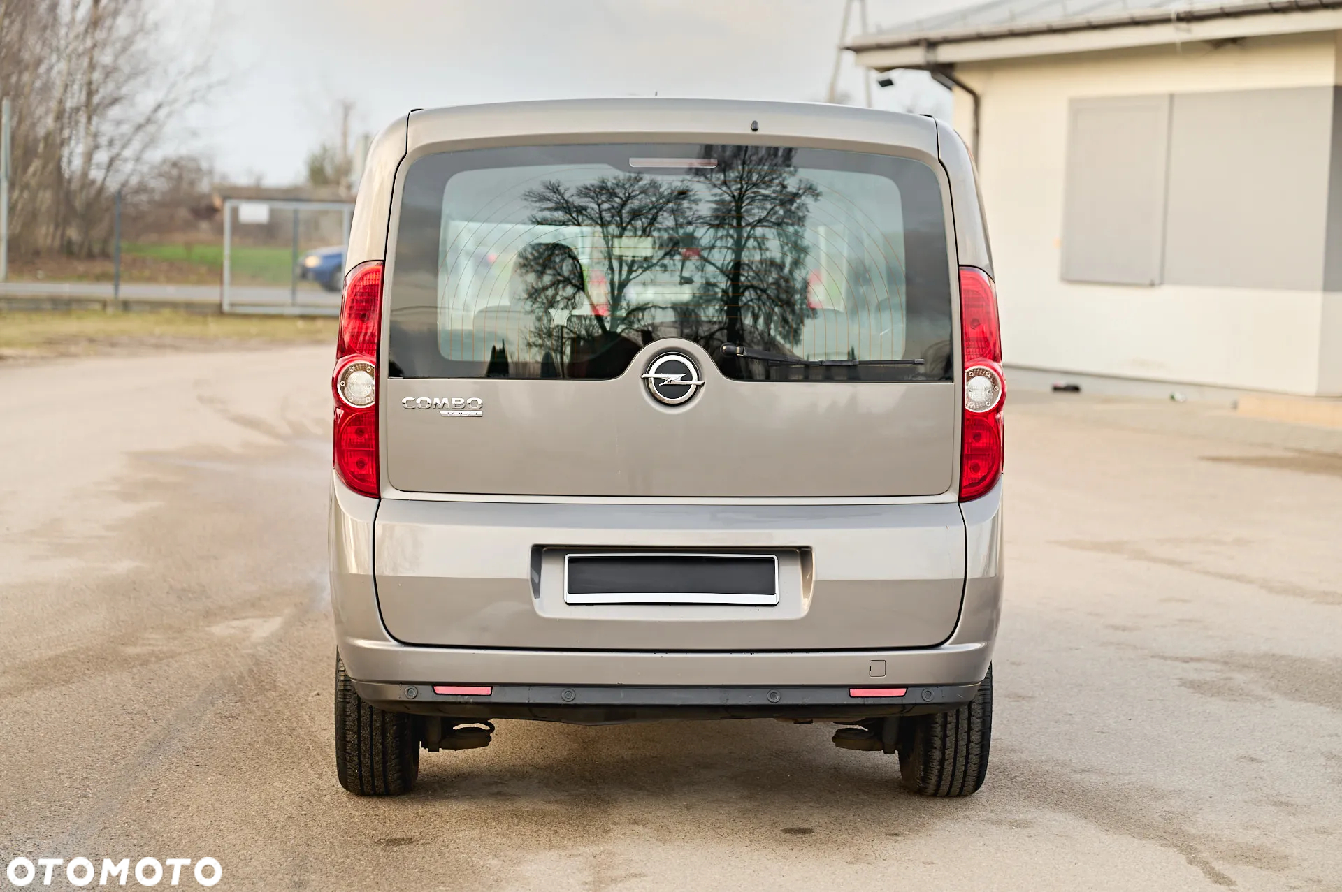Opel Combo Tour 1.4 Enjoy Eu6 - 10