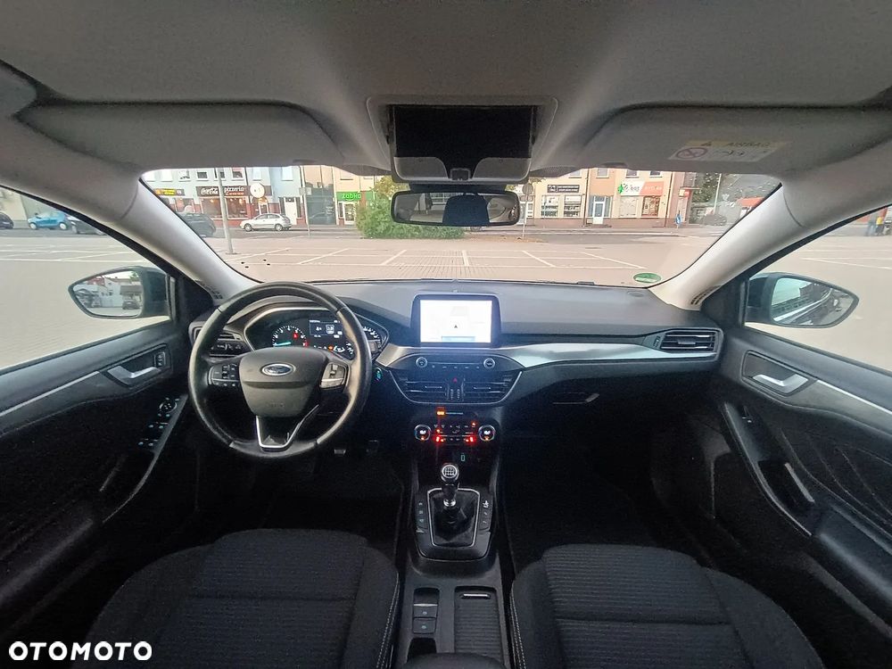 Ford Focus 1.0 EcoBoost Titanium Business - 14